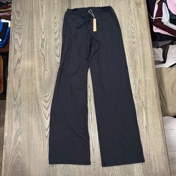 SKIMS Pants - NWT Skims Cotton Jersey Straight Leg Pant Ribbed Waistband Stretch Soot Size M